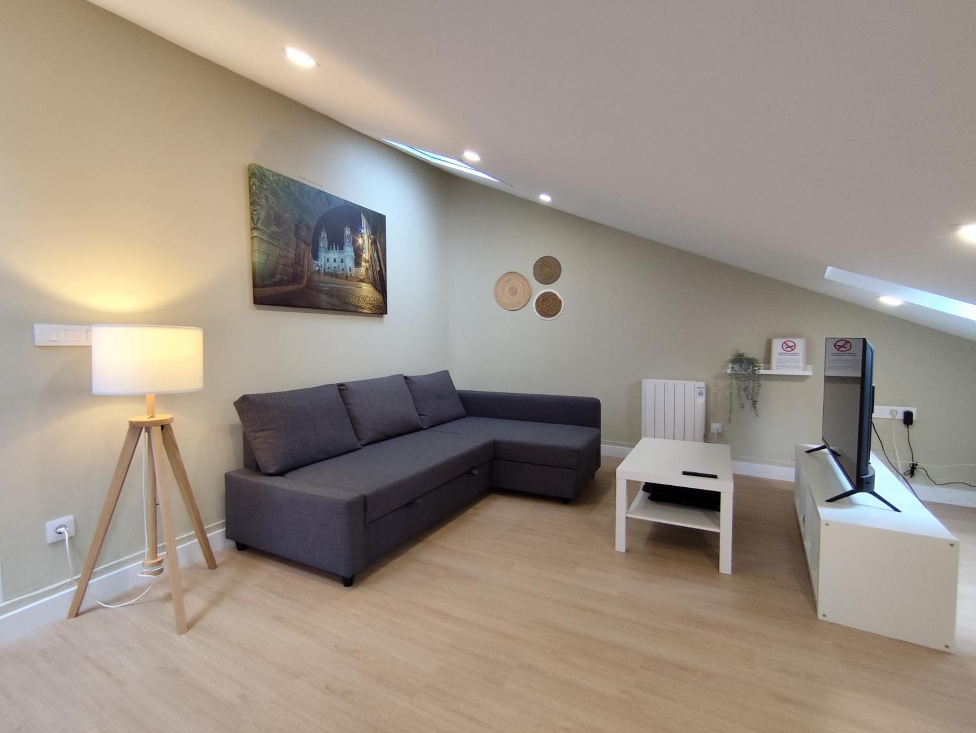 Atico Porta De Santiago - Junto Catedral - Vut-lu-02906 Apartment *